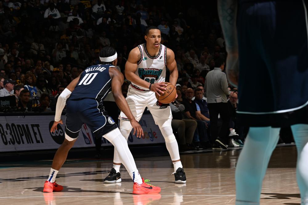 一腳遠射打 一腳遠射打